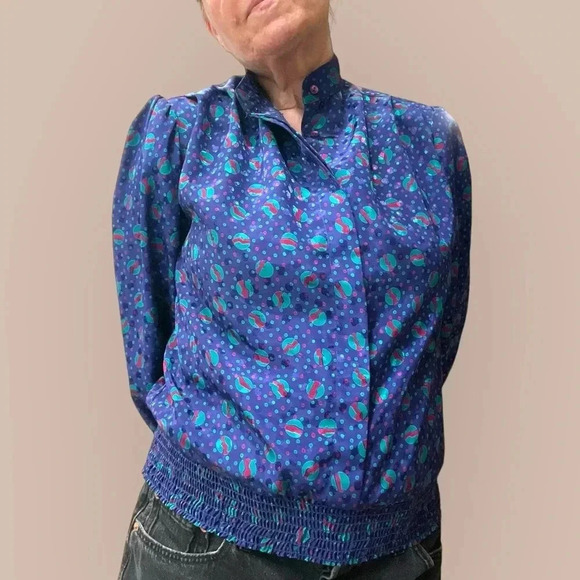 Vintage 70’s silky three flaggs California saturn novelty pattern blue top-L - Picture 9 of 11